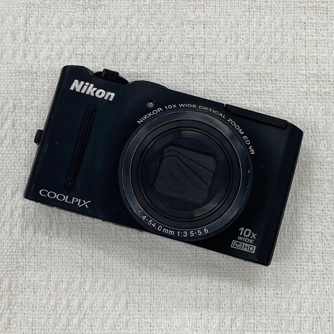 9新 Nikon/尼康 S8100 黑色 1210W像素 10倍光变 No退No换