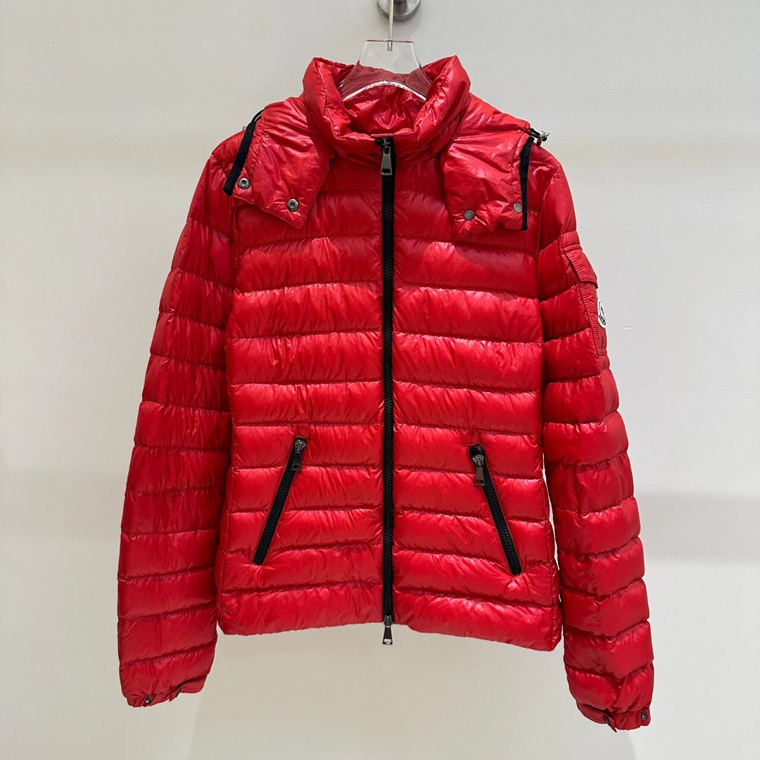 99新moncler蒙口可脱卸连帽拉链羽绒服1码