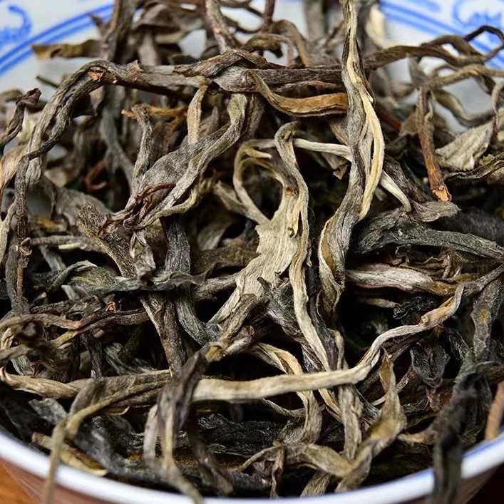 散称麻粟坡老树茶春茶