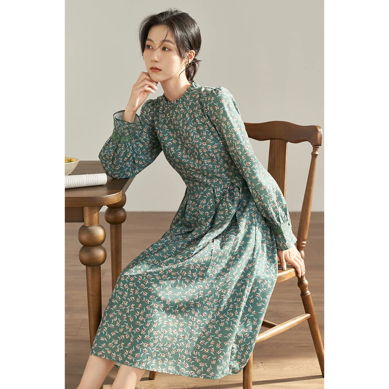 【茵曼女装】田园立领灯笼袖印花宽松连衣裙18236572