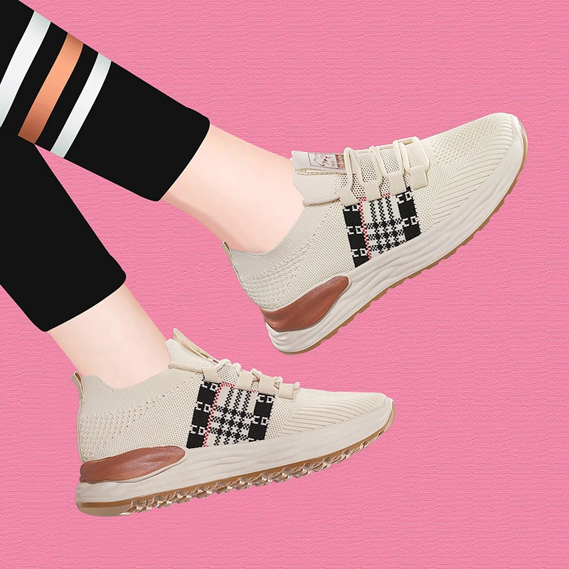 2023秋季飞织女鞋新款韩版百搭休闲鞋青少年软底跑步鞋跨境运动鞋