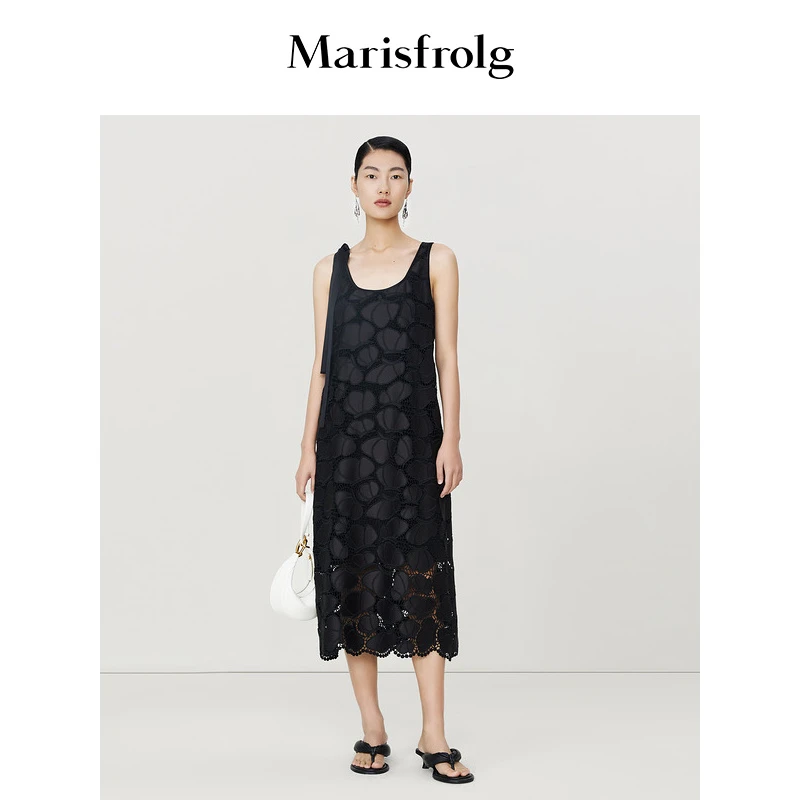 Marisfrolg玛丝菲尔气质黑色时尚圆领连衣裙优雅针织A1DE27066