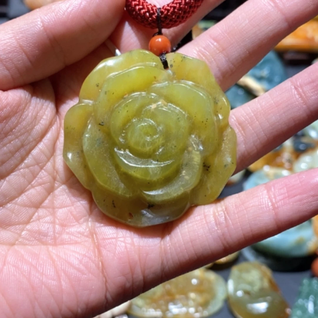 【闪购商品】蛇纹石玉颈饰合金