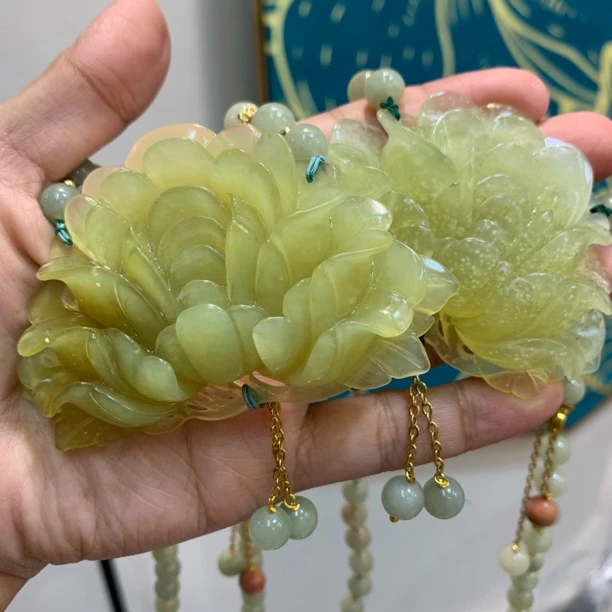 岫玉精品牡丹花吊坠项链多样式发货只发一个