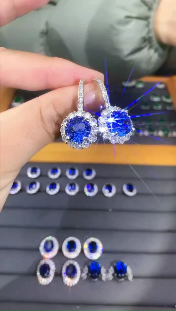 【闪购商品】蓝宝石耳饰银S925镶嵌105