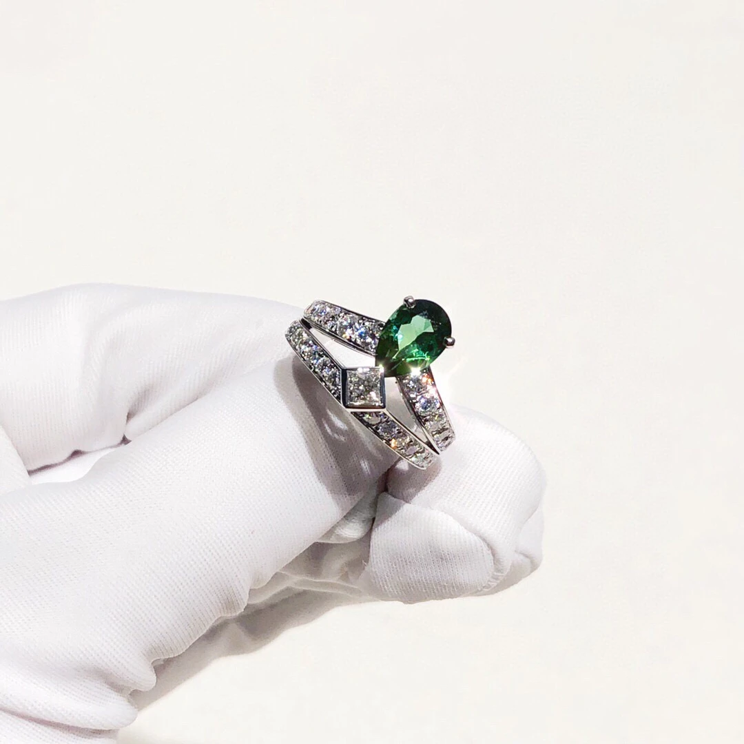99新 Chaumet/尚美 尚美加冕.爱系列皇冠 绿碧玺白金戒指，51码