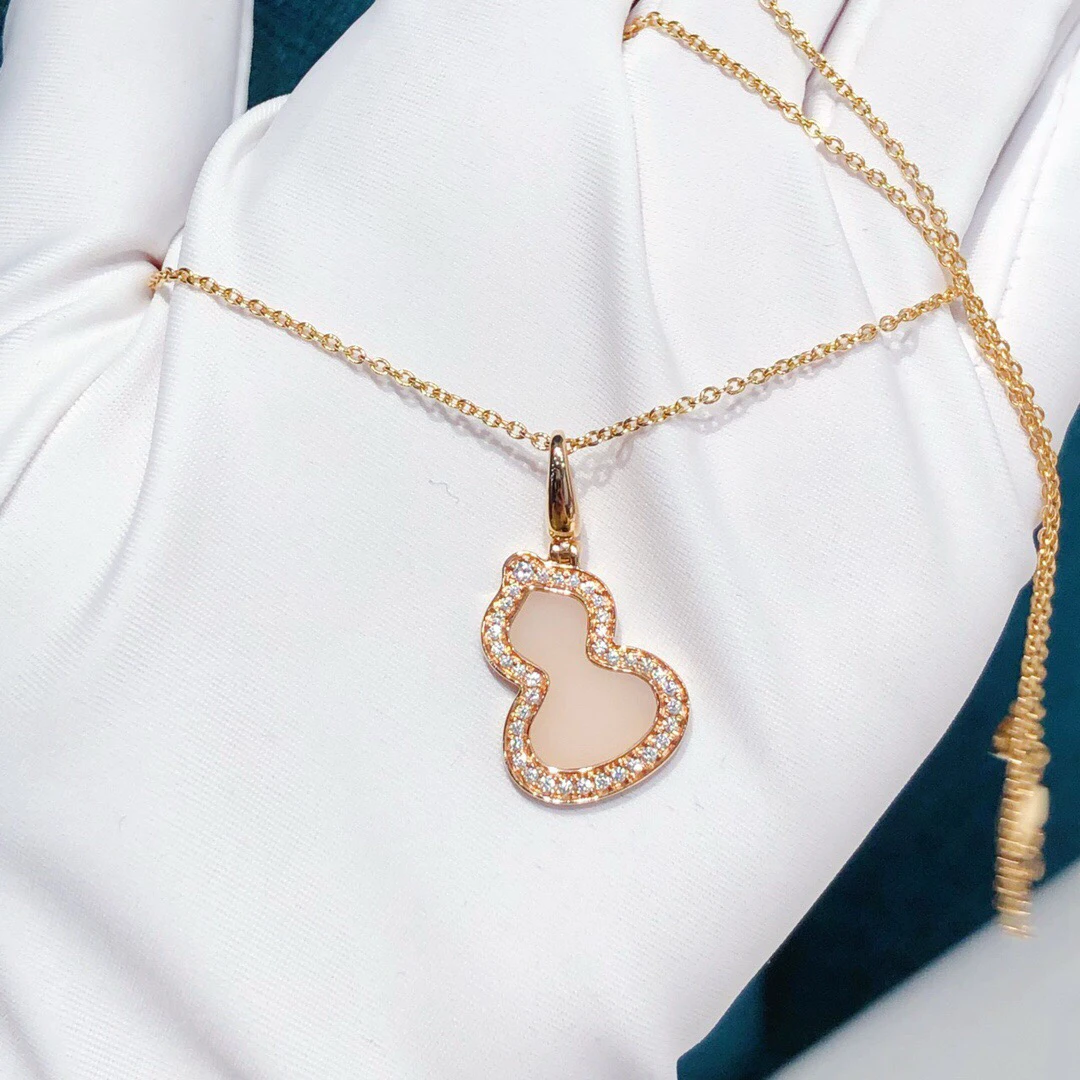 未使用 Qeelin Qeelin 麒麟粉蛋白石镶钻葫芦项链