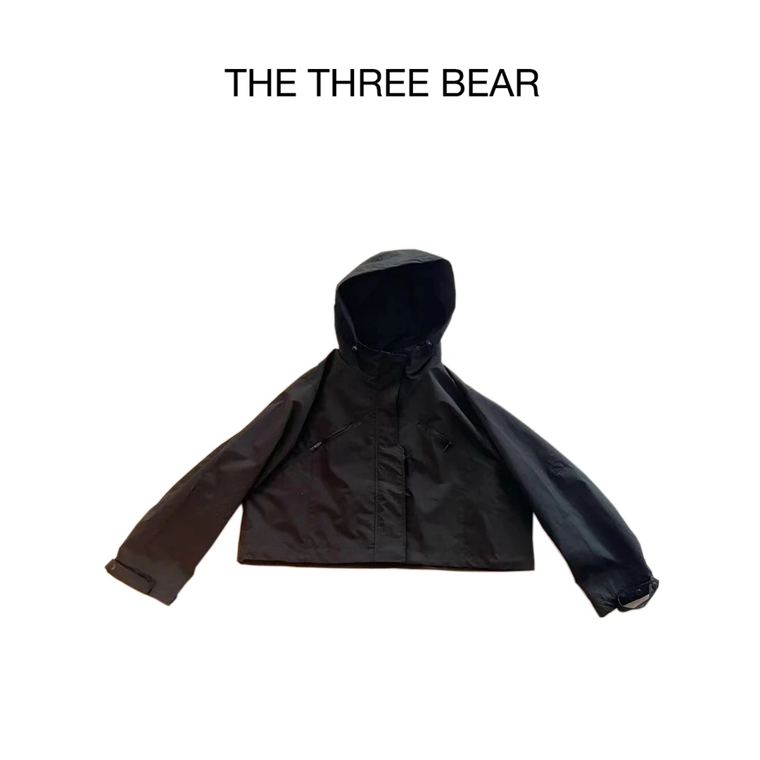 【三只熊】休闲运动防风户外连帽冲锋外套