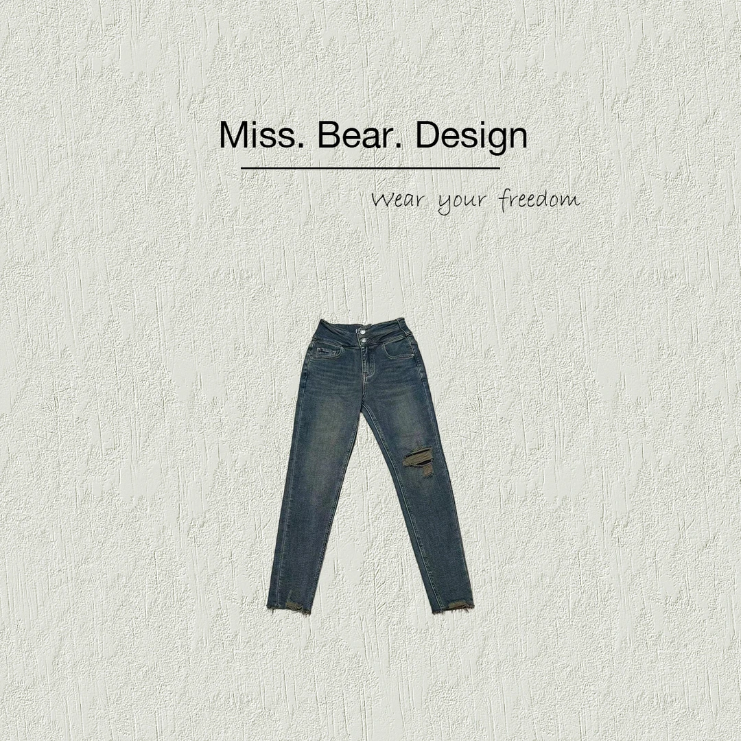 【MISS BEAR DESIGN】假破洞水洗牛仔裤