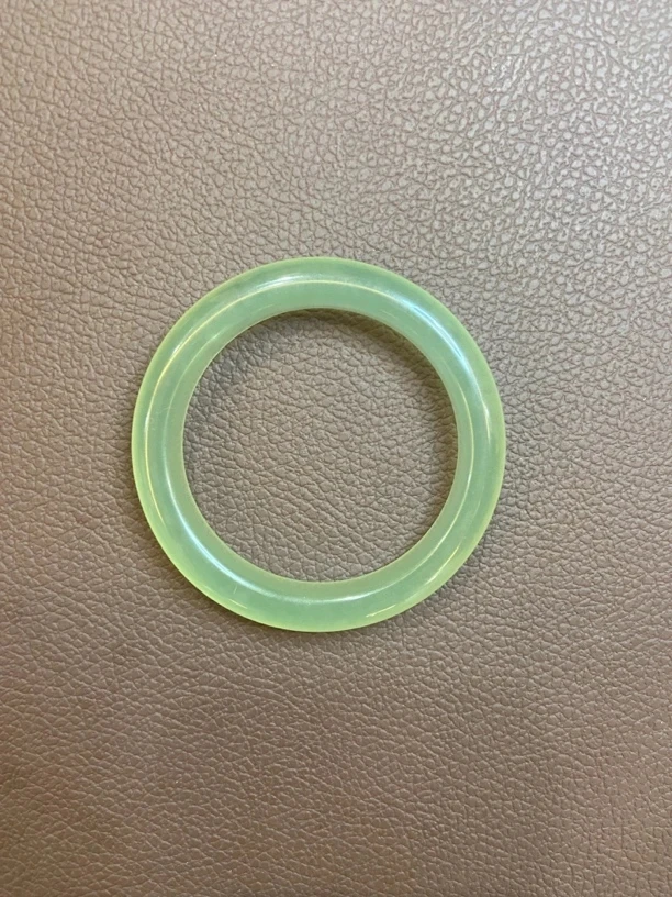 刘总宠粉天然蛇纹石高冰种绿料玉手镯1