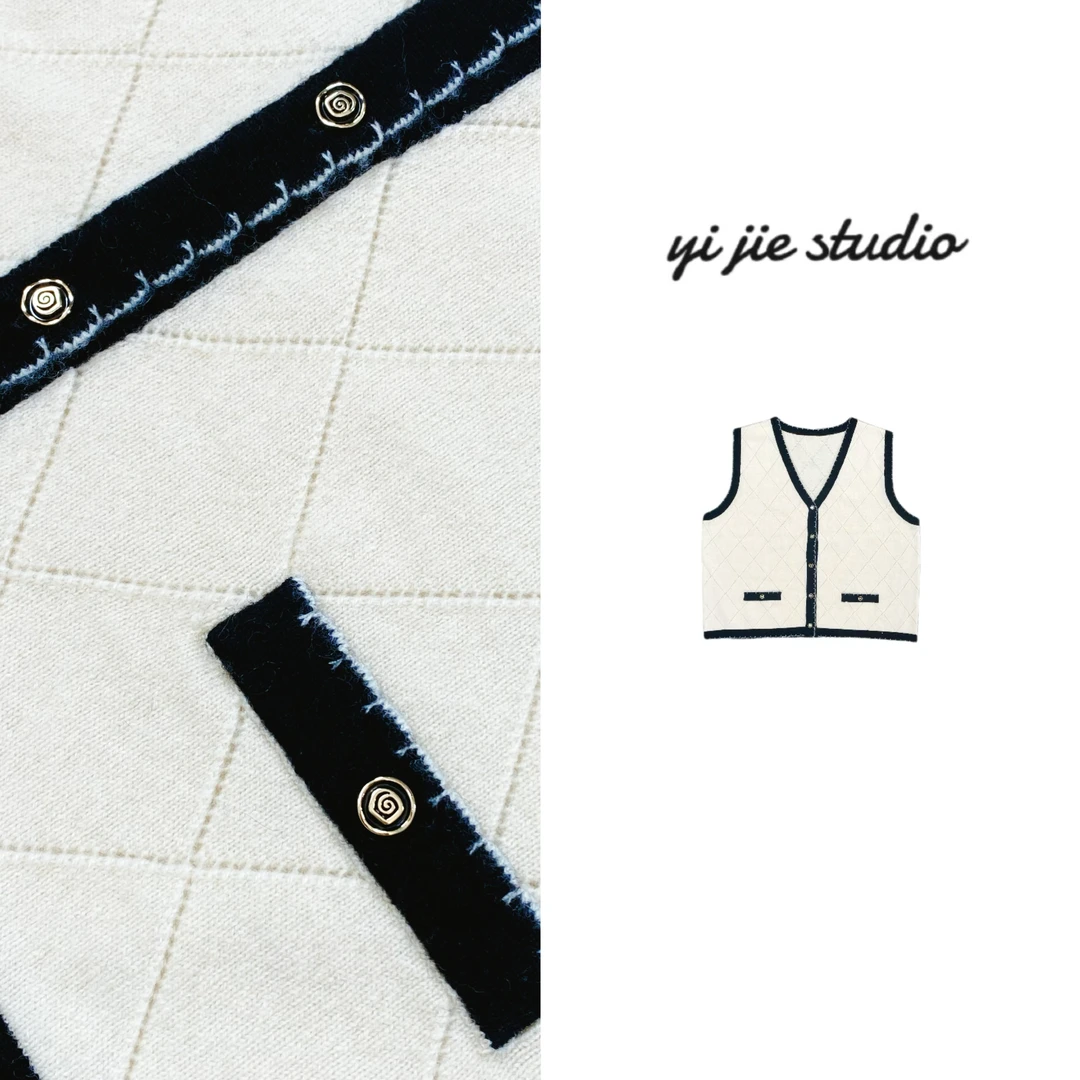 YJ studio【名媛小香】高端小香拼色针织马甲#EEYJ10978