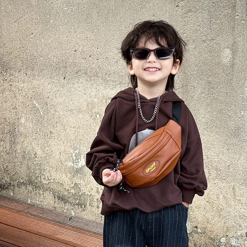 新品pu皮质儿童小胸包男孩韩系潮斜挎帅气搭配零钱包时尚小孩腰包