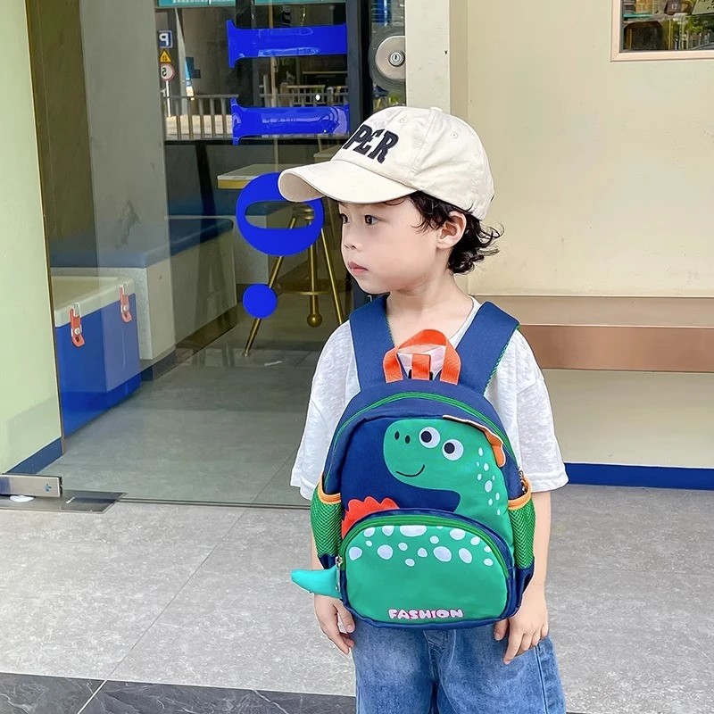 吉稻恐龙书包幼儿园男超轻可爱外出游玩包包儿童卡通开学背包百搭