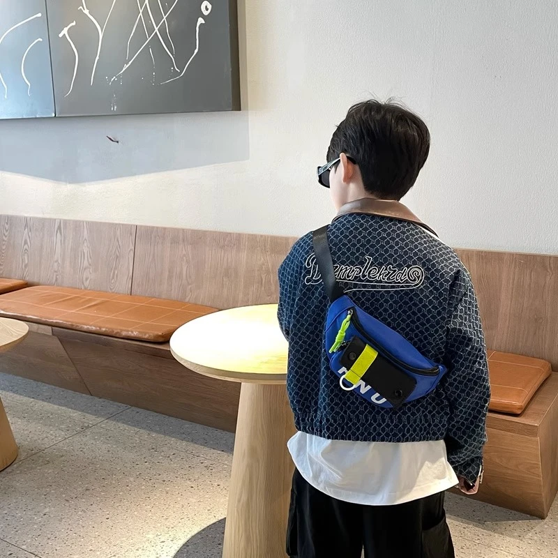 简约时尚儿童包包新款2023韩版男童斜挎包帅气腰包潮小孩休闲胸包