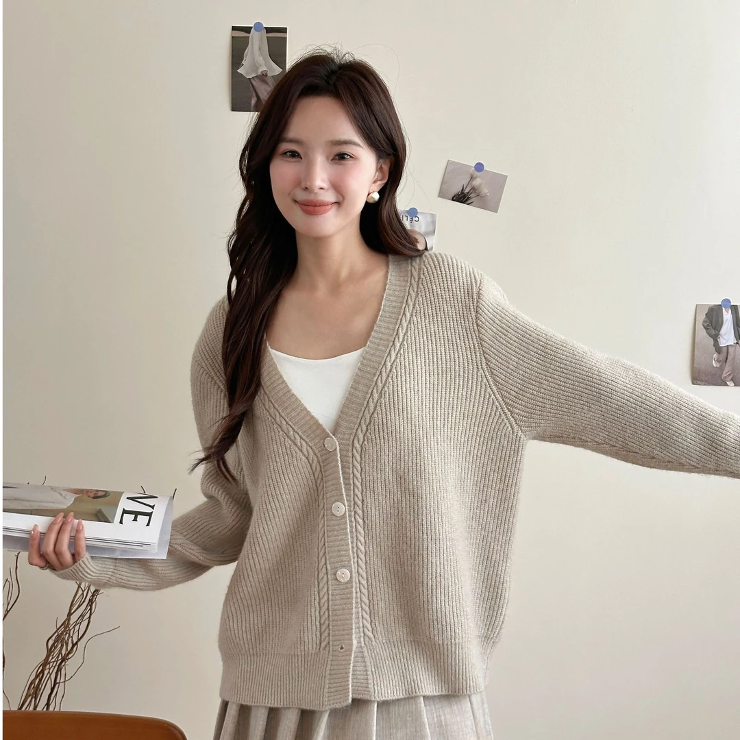 学院风针织毛衣开衫