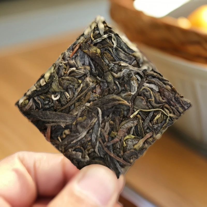 普洱生茶小片茶云南普洱茶古树饼茶我家的茶8克*30片1片