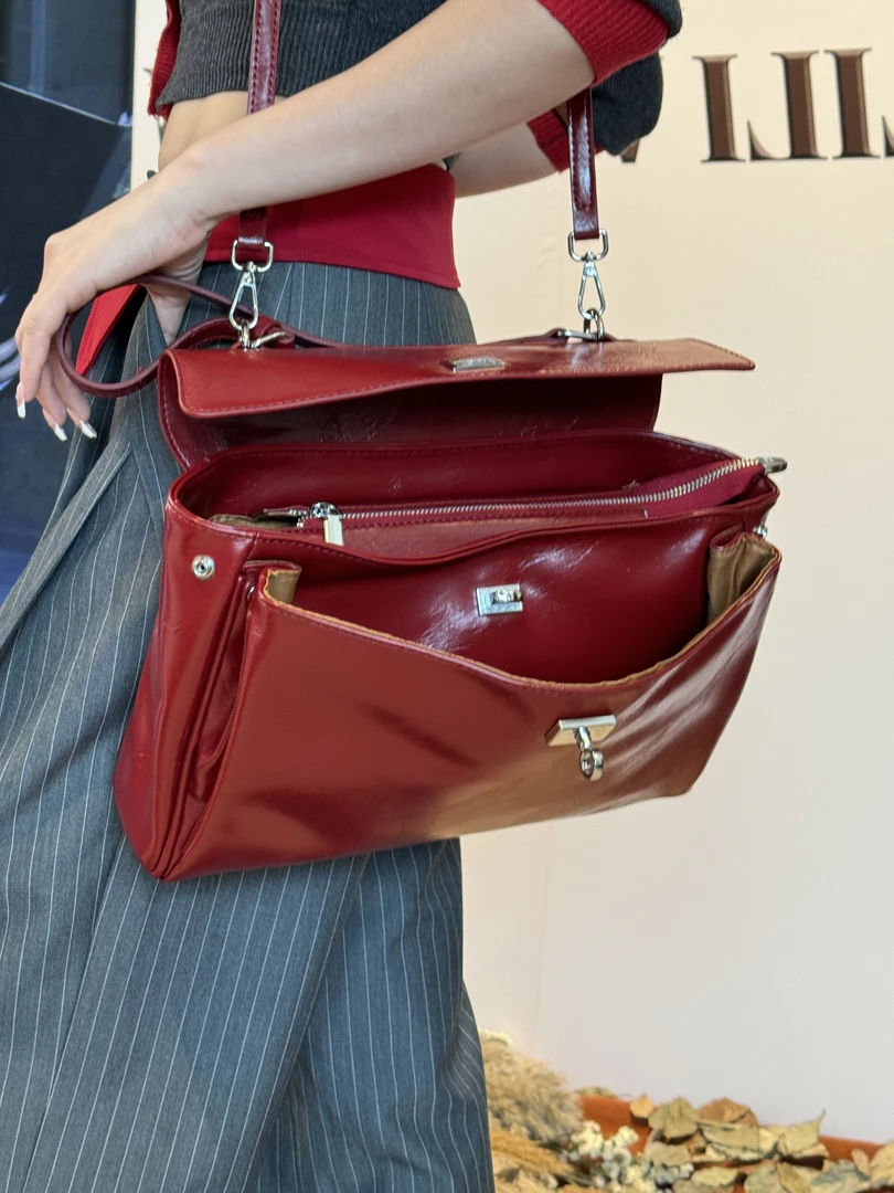 2024新款小众时尚百搭通勤托特包高级质感辣妹单肩斜挎大容量包包