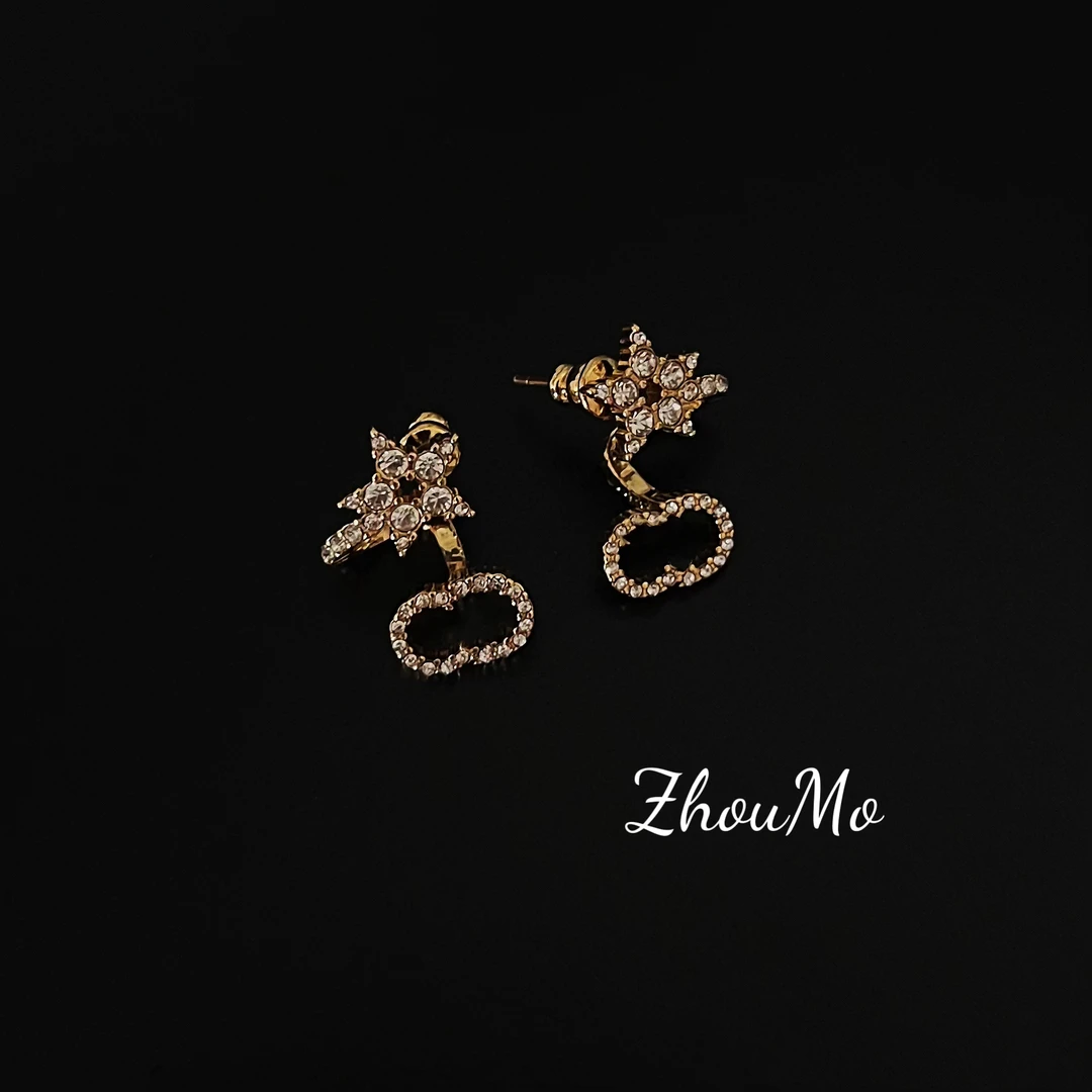 铜合金耳饰 【MOMO】字母星星缠绕耳环
