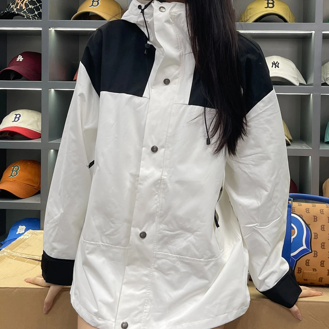 1990系列撞色情侣款户外运动防水冲锋衣男女款5