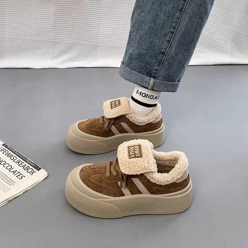 美拉德71加绒德训鞋女2024冬季新款爆款厚底保暖面包鞋毛毛雪地鞋