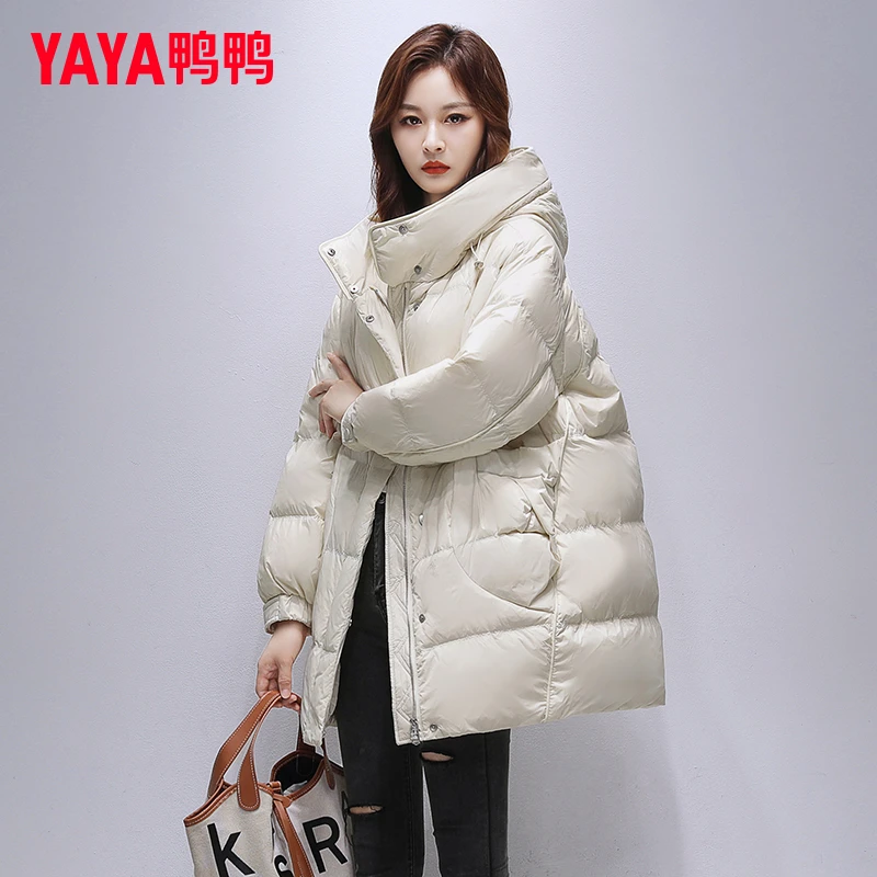 YAYA/鸭鸭【DYR66B0340】女款冬季时尚连帽中长款保暖羽绒服外套