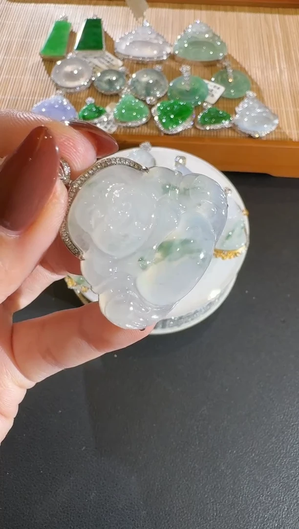 【闪购商品】翡翠吊坠(不含链)18K金镶嵌【源头工厂】钻石镶嵌佛公