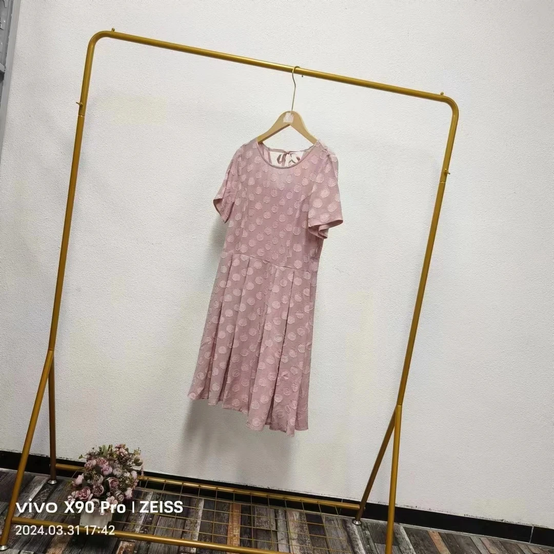 唯琳剪标   C3-3-2983款   粉色绣花柠檬宽松连衣裙长85