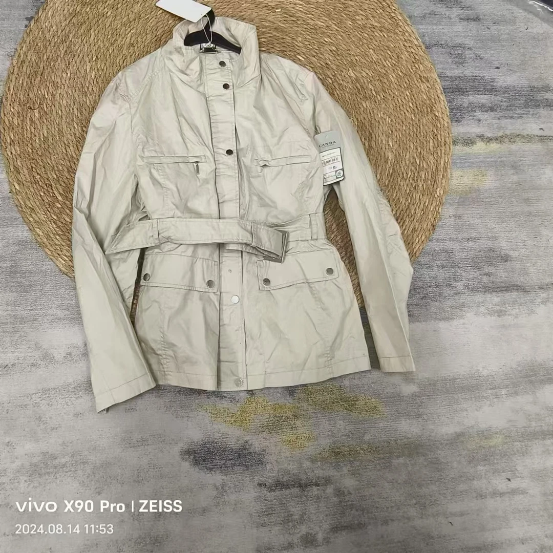 品牌剪标  5仓D1-4-1641款  灰白收腰带短款风衣