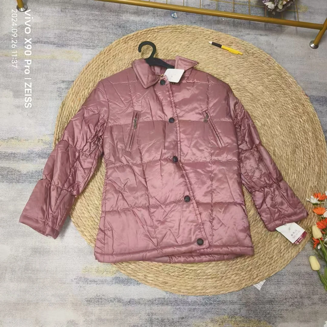 品牌剪标  C3-3-1394款  钮扣短款外套