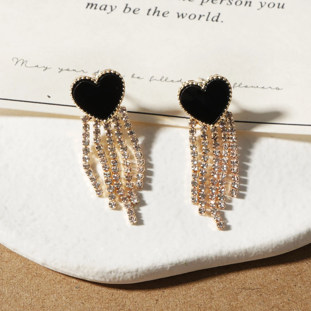 铜合金耳饰 慕尼黑舞会小香爱心耳钉气质女港风复古流苏女N1264