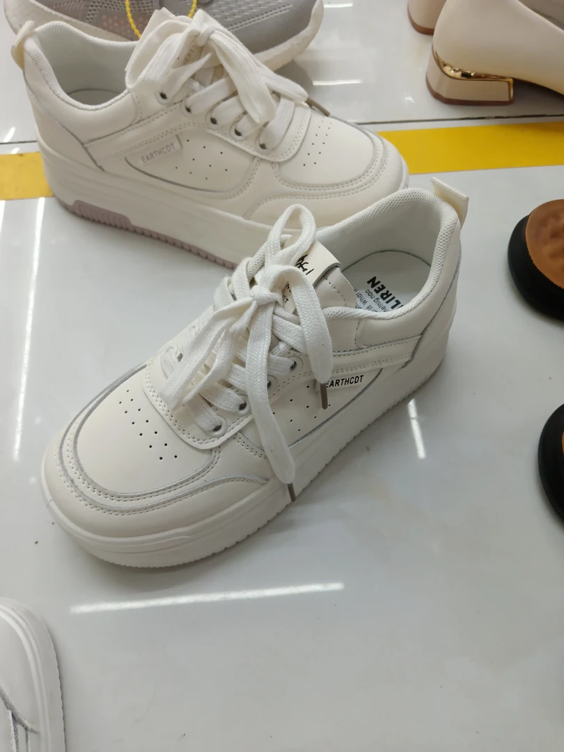 增高春夏秋时尚休闲软底软皮老爹鞋