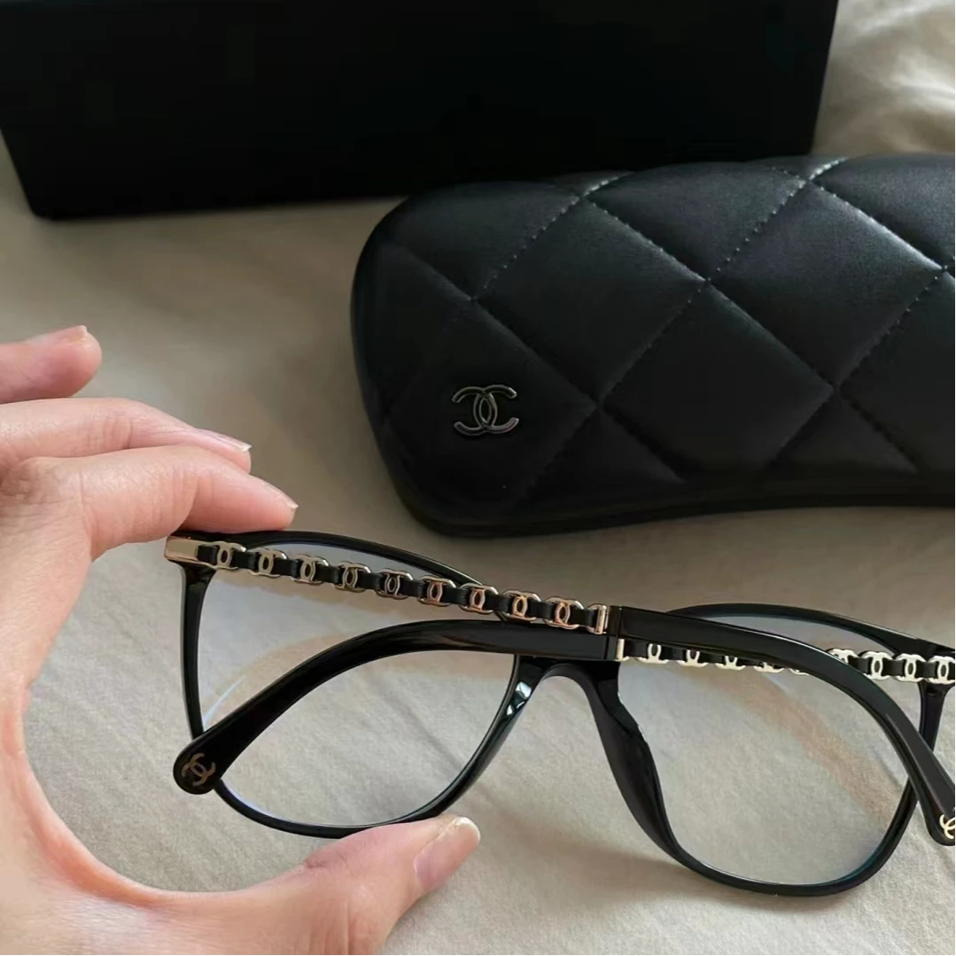 99新 Chanel/香奈儿 黑色皮穿链平光镜