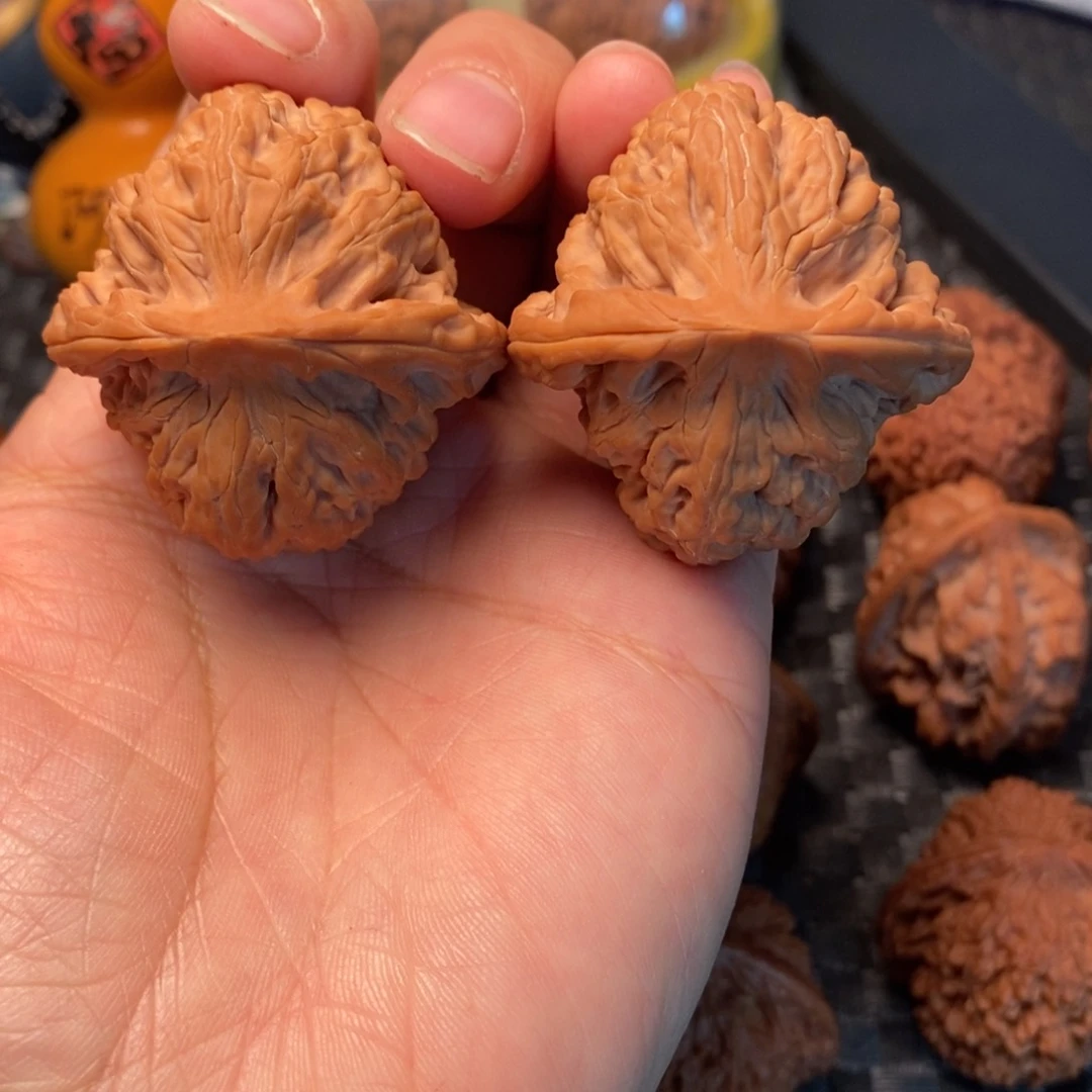 文玩核桃吊坠老*翁望月