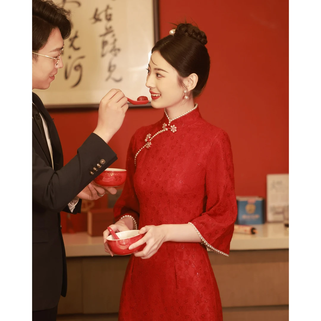 酒红色旗袍敬酒服新款2025新娘高级感小个子连衣裙秋冬季气质蕾丝