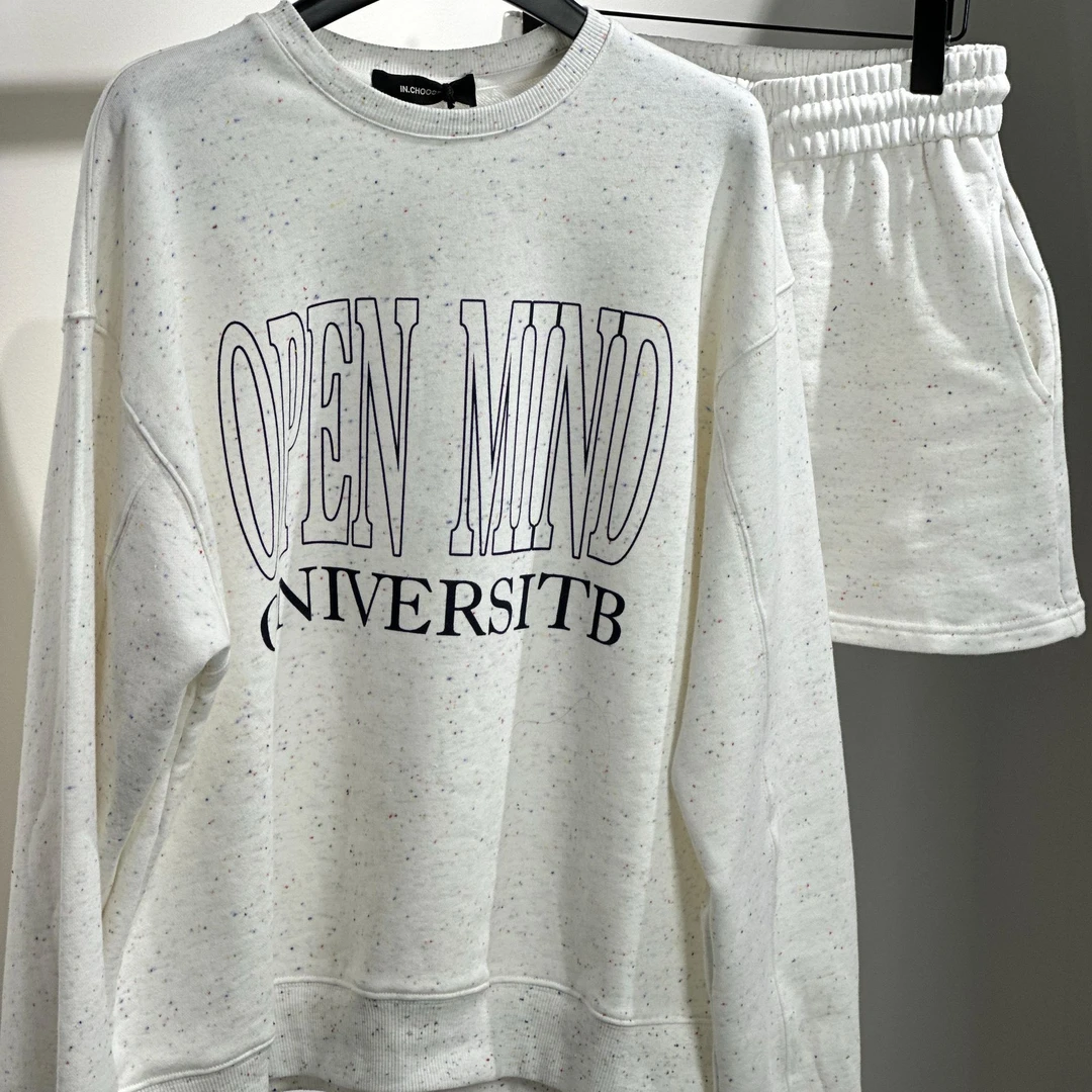 【七七大麦】时尚卫裙