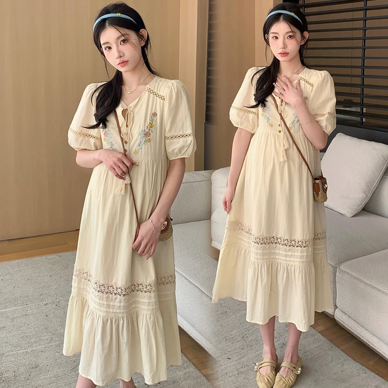 孕美夏季新款孕妇刺绣连衣裙中长款民族风度假怀孕裙子宽松辣妈裙