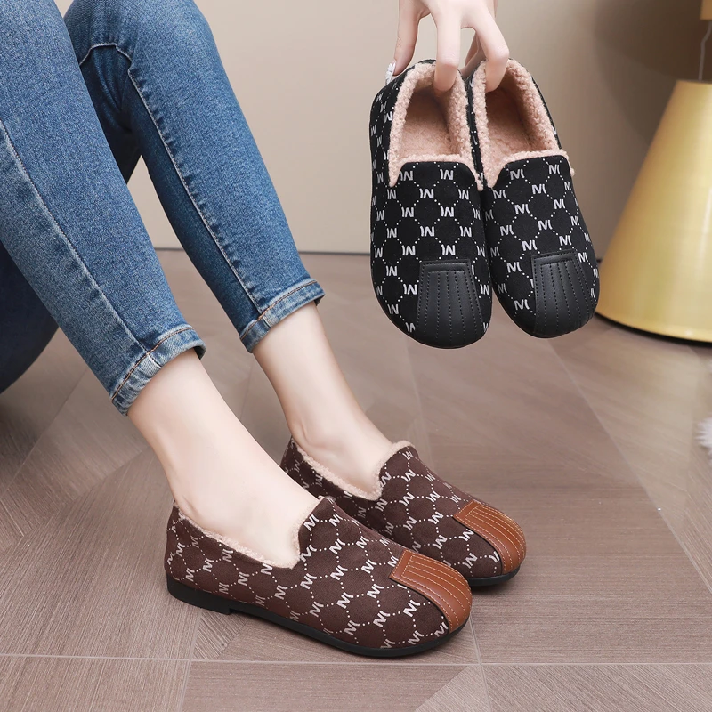 冬季保暖加绒加厚舒适中老年休闲女士软底妈妈鞋时尚防滑棉鞋