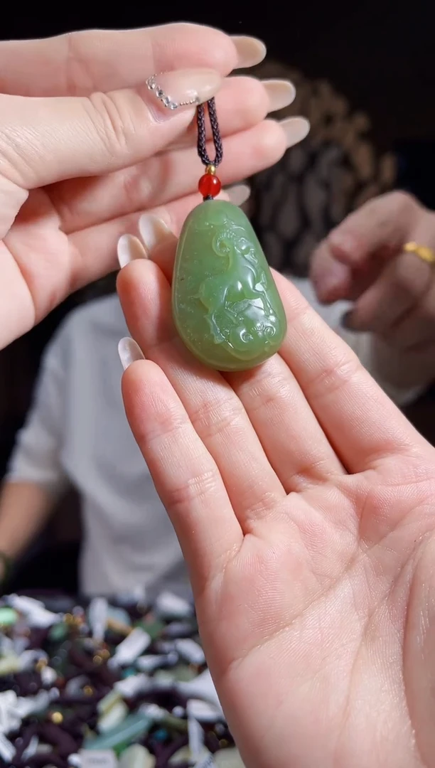 【闪购商品】和田玉颈饰未镶嵌拍一发一