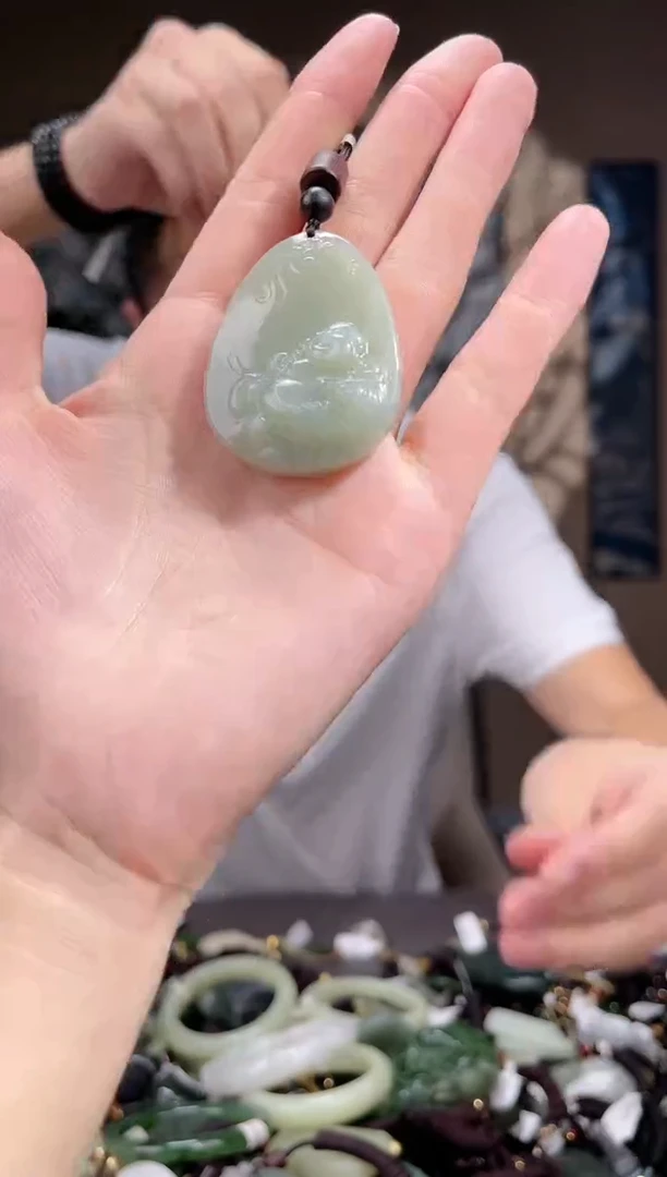【闪购商品】和田玉挂件未镶嵌拍一发一
