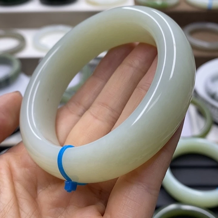 【闪购商品】和田玉(糖玉)手镯未镶嵌