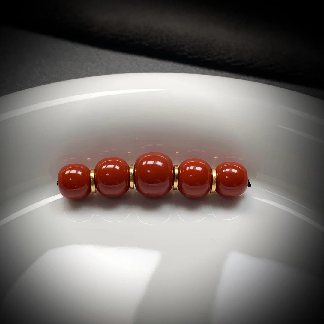 【可以出品】天然川料南红五连珠满色满肉配饰