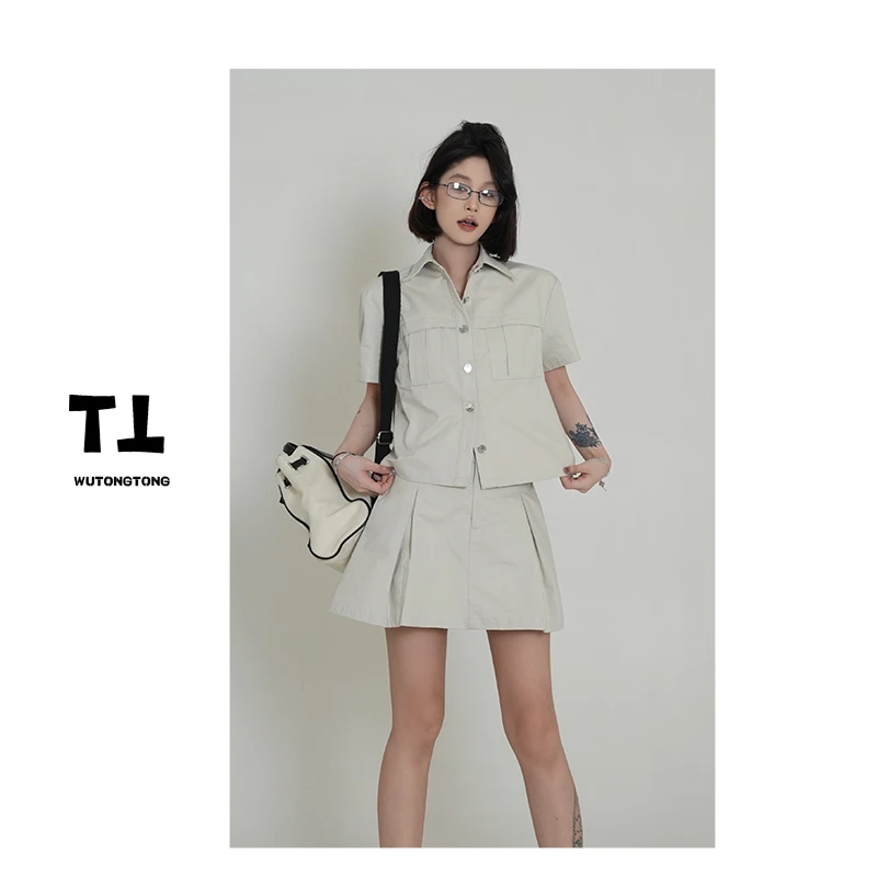 吴童童现货【艺术雕塑】款短袖翻领上衣短裙两件套女休闲套装60851