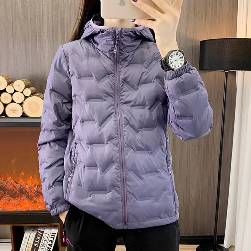 8222B户外秋冬石墨烯自发热羽绒服厚女保暖运动休闲百搭轻便连帽