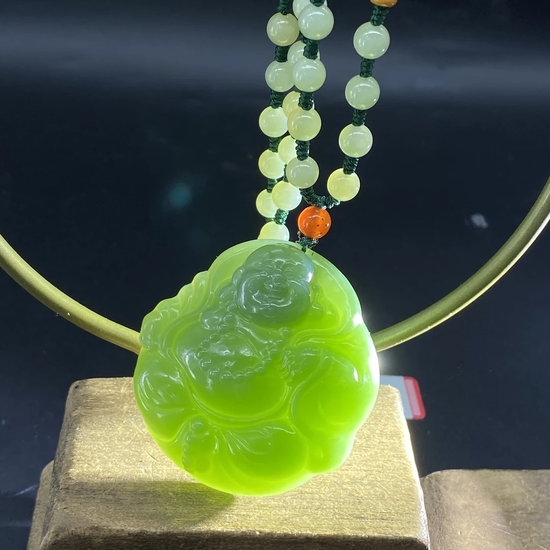 大师推荐和田玉碧玉佛公吊坠精品雕刻精美碧玉吊坠时尚