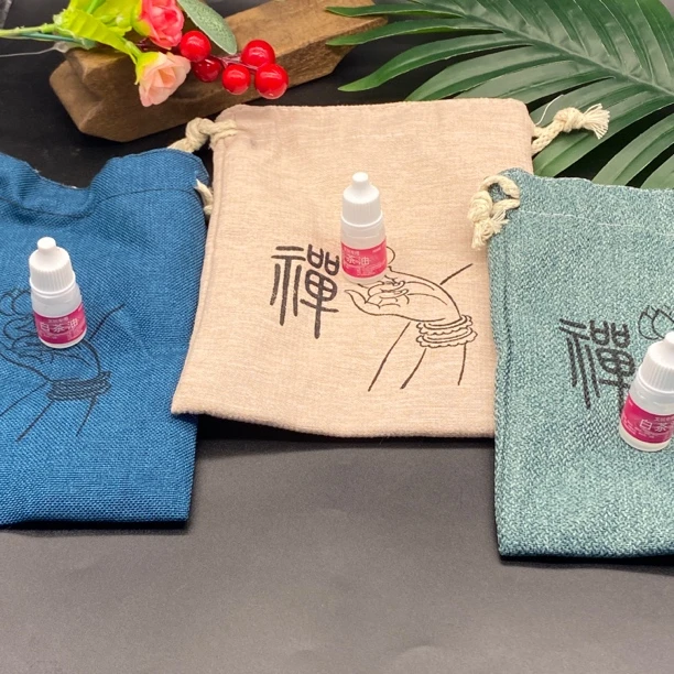 文玩袋盘玩袋手串保养工具一套保养油和袋子多样性发货其中一套