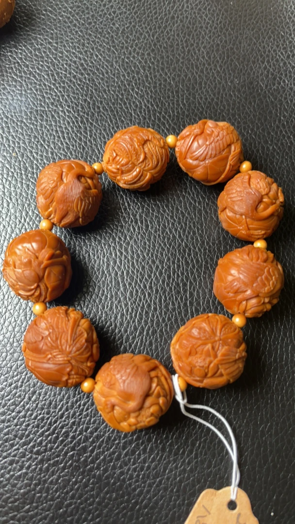 八路来財2.1核雕作品