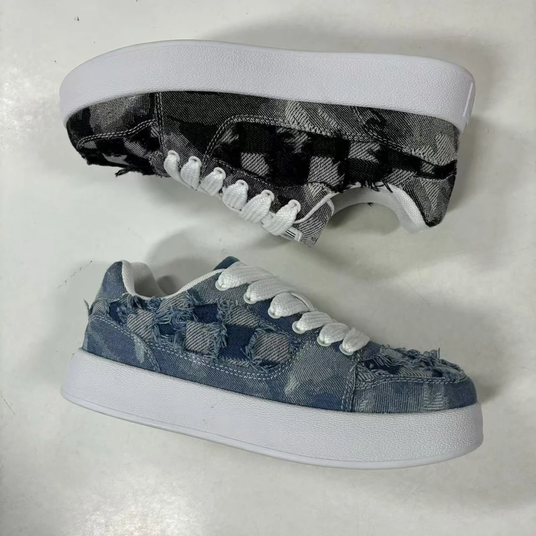 0018新款男女同款休闲板鞋