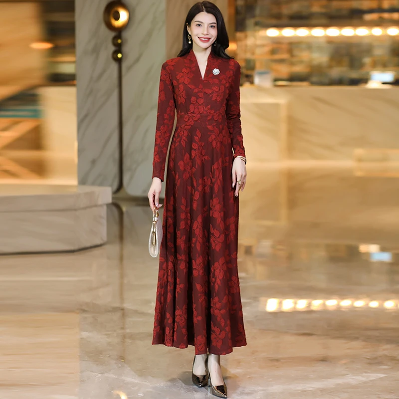 连衣裙显瘦气质长袖长裙修身秋冬女装大码针织时尚打底收腰中长款