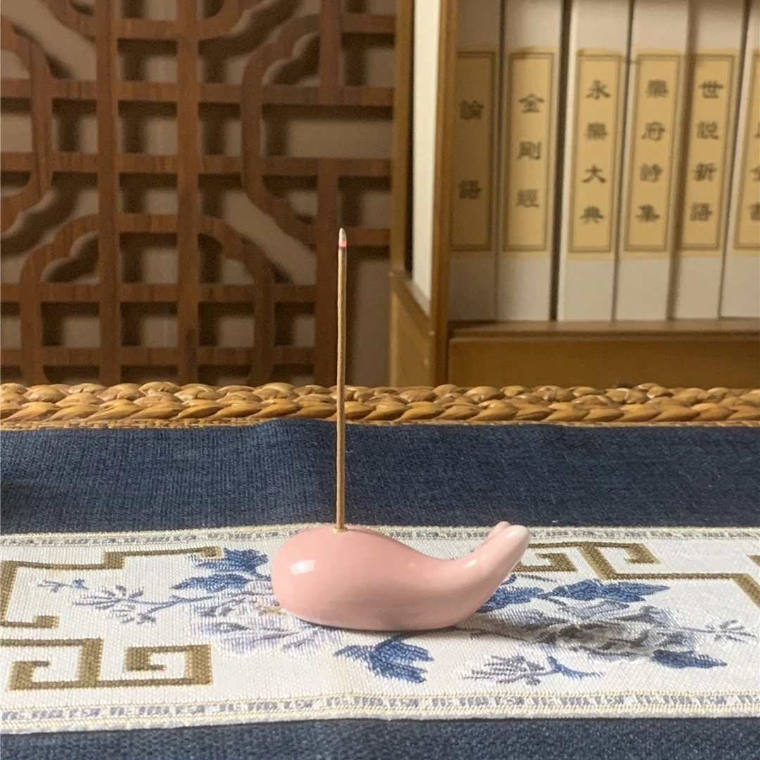 轶香轶缘【粉色陶瓷小鲸鱼香插】家用线香炉摆件男士专蓝风铃香薰
