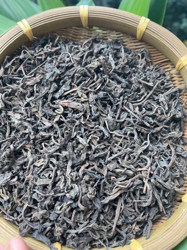 十六年陈～野生古树熟茶散料，汤香味美，野韵香甜